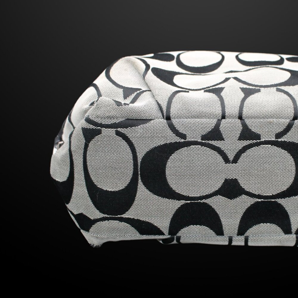 COACH Signature Shoulder Bag, Handbag Purse, Adjustable Strap, Hobo Style F15067 - Picture 5 of 11